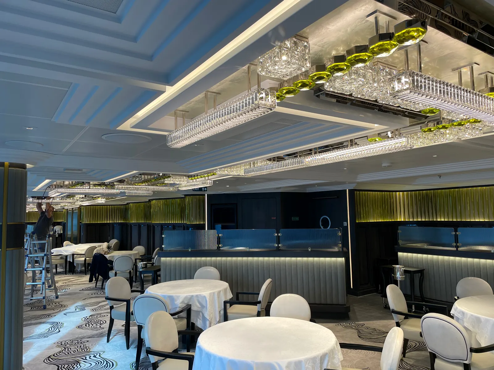 Ambiente navale completato con illuminazione integrata